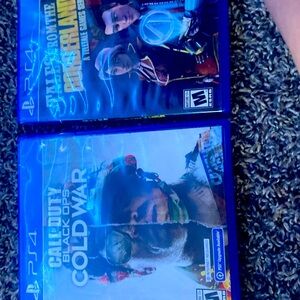Bundle of two games for PS4